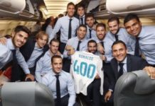 Ronaldo presented with commemorative shirt by teammates