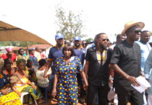 BREAKING: AFIKPO CHIC Defects To PDP in Ebonyi