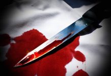 For Interrupting her sex session with lovers, Wife stabs husband