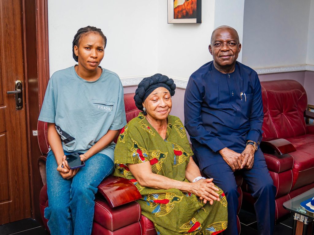 Governor Otti Visits Late Ogbonnaya Onu’s Family In Abuja, Condoles ...