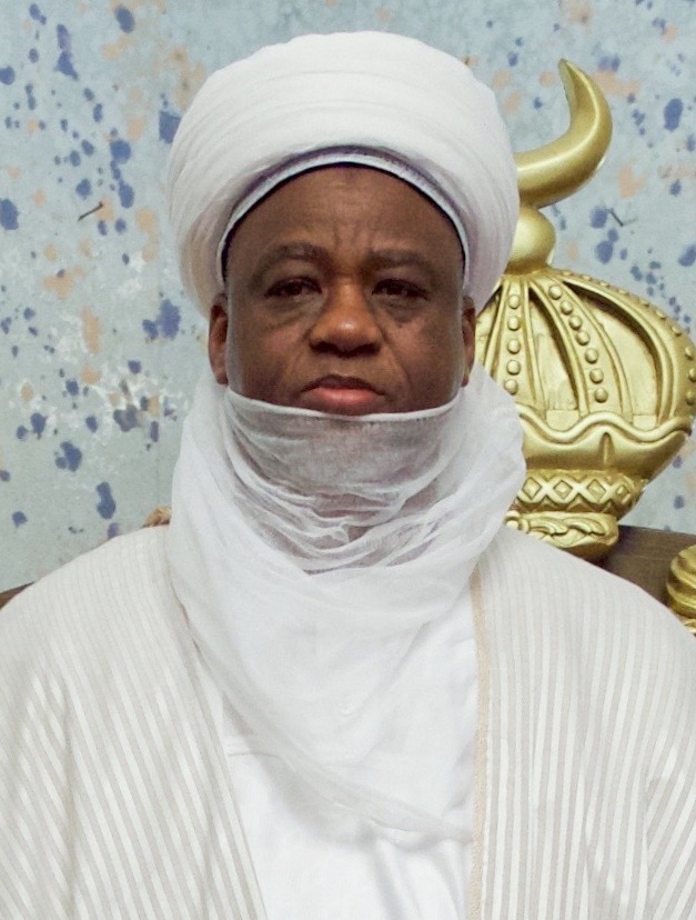 Sa'adu_Abubakar_-Sultan_of_Sokoto_(3x4_cropped)