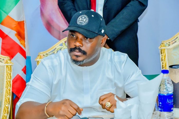 f155ad4f-50e2-42c4-8965-2d12080128c1